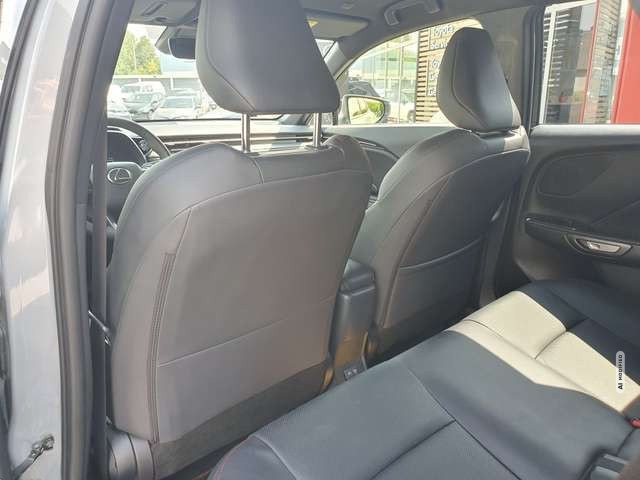 Lexus LBX FWD Emotion