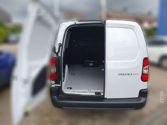 Toyota Proace City L1 1,5-l D-4D S&S Meister  + Navi
