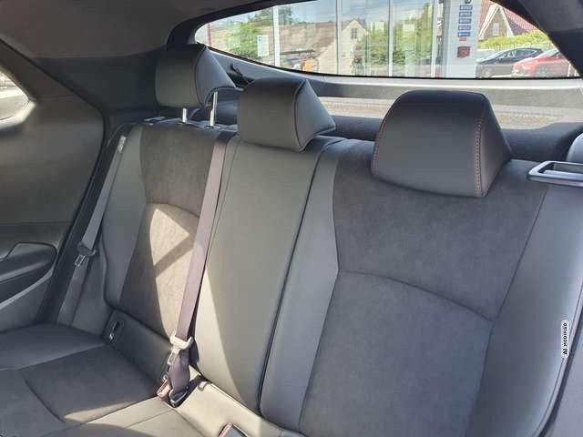Toyota C-HR 2.0 Plug-in-Hybrid GR SPORT