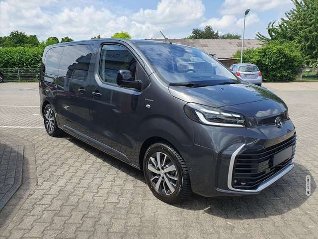 Toyota Proace 2,2-l-D L1 (8-Si.) Autm. Verso Teamplayer