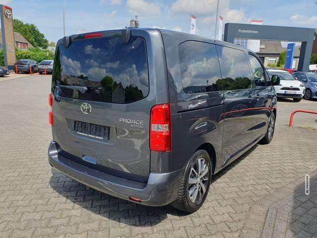 Toyota Proace 2,2-l-D L1 (8-Si.) Autm. Verso Teamplayer