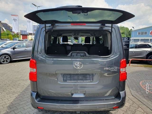 Toyota Proace 2,2-l-D L1 (8-Si.) Autm. Verso Teamplayer