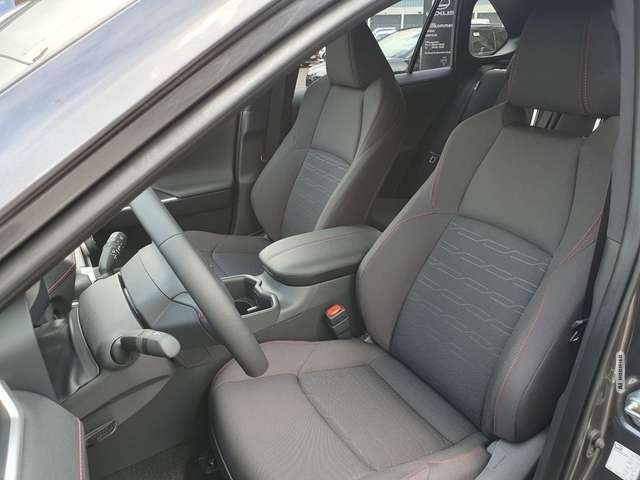 Toyota RAV 4 Plug-in-Hybrid Teamplayer (XA5)