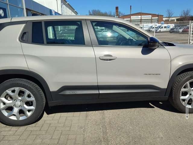 Jeep Avenger 1.2 GSE T3 Turbo-Benzin GDI Altitude