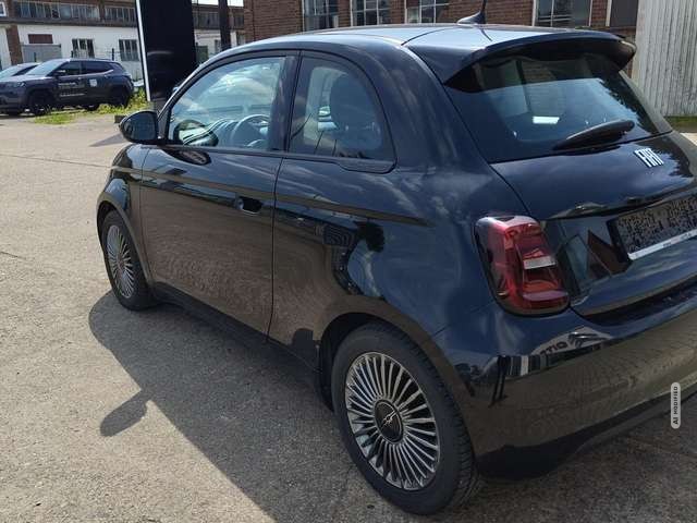 Fiat 500e 3+1 Icon 42kwh Klimaautomatik Bluetooth Klima