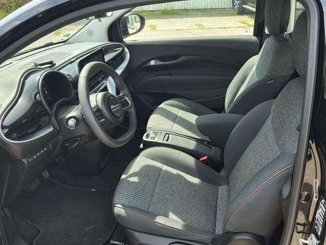 Fiat 500e 3+1 Icon 42kwh Klimaautomatik Bluetooth Klima