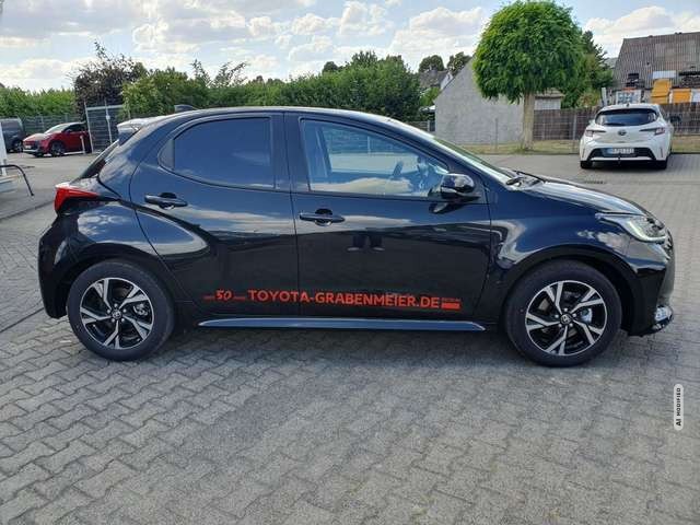 Toyota Yaris Hybrid 116 1.5 VVT-i Teamplayer + Comfort-Paket