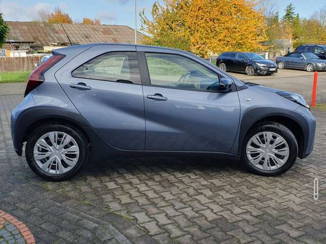 Toyota Aygo X Business Edition (AB7)