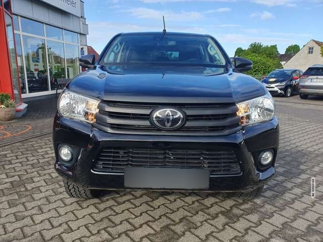 Toyota Hilux 4x4 Double Cab Duty