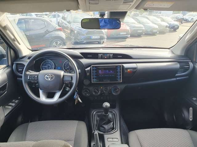 Toyota Hilux 4x4 Double Cab Duty