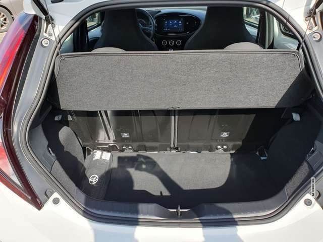 Toyota Aygo X Play