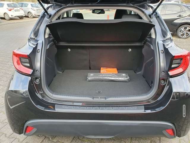 Toyota Yaris Hybrid 116 1.5 VVT-i Teamplayer