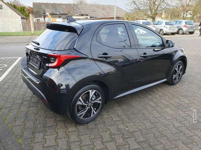 Toyota Yaris Hybrid 116 1.5 VVT-i Teamplayer