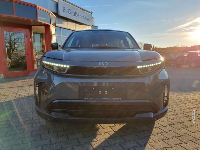 Toyota Urban Cruiser 61kWh Lounge
