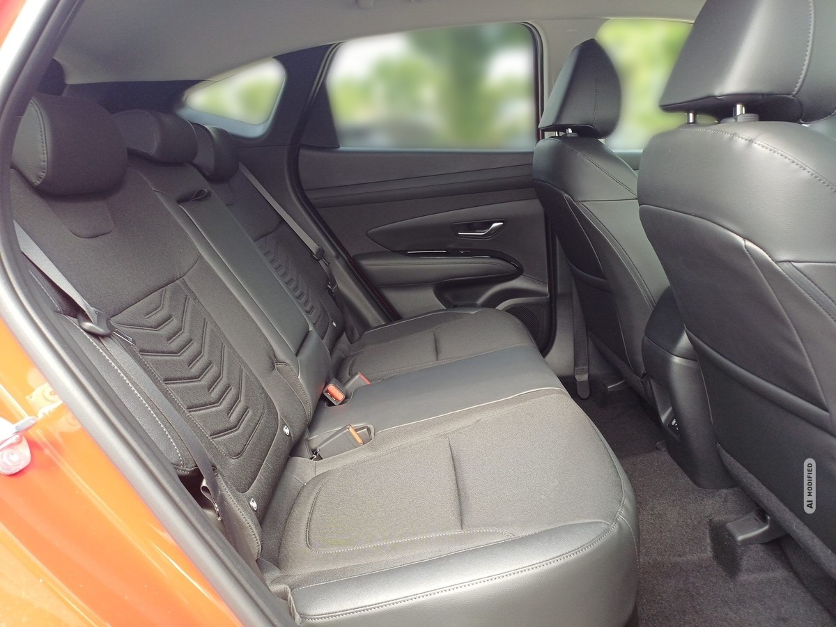 Hyundai Tucson 1.6 T-GDI 6-AT HEV Trend MY25 Matrix-LED Kamera PDC 