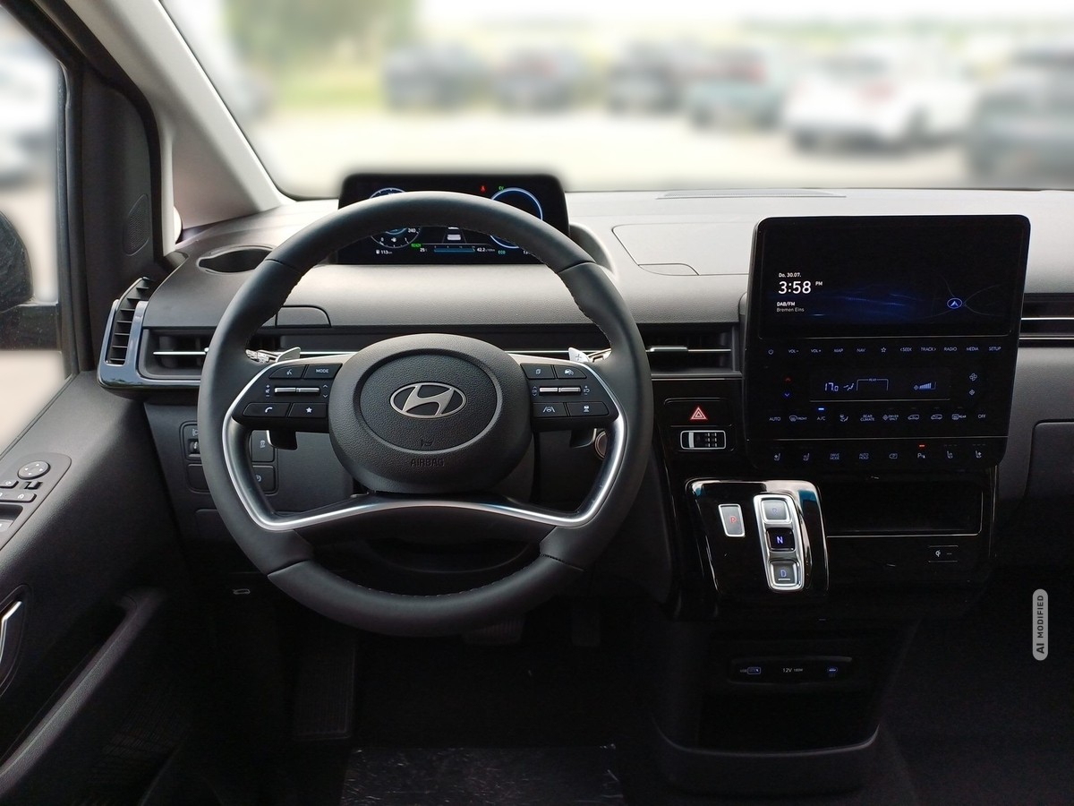 Hyundai Staria 1.6 T-GDI HEV 9-Sitzer Prime MY25 360° App Navi 
