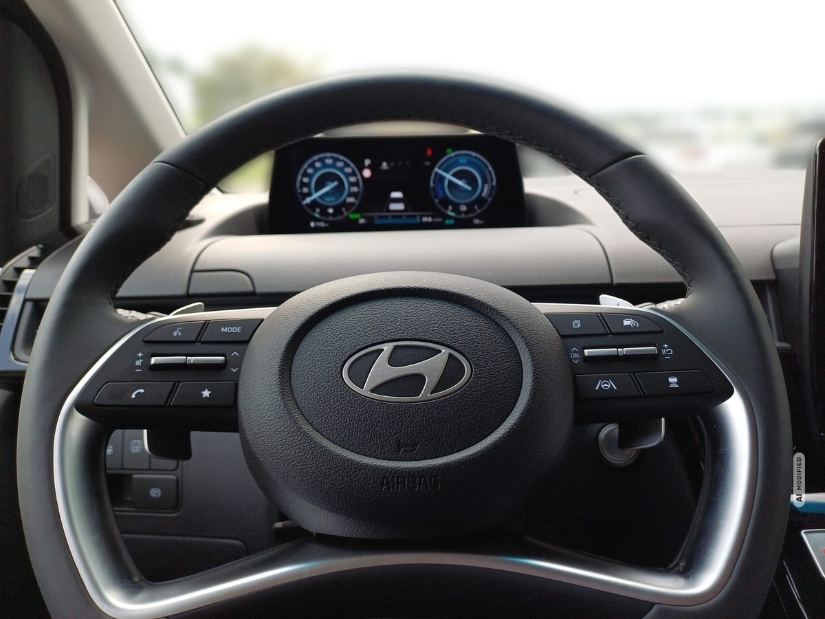 Hyundai Staria 1.6 T-GDI HEV 9-Sitzer Prime MY25 360° App Navi 