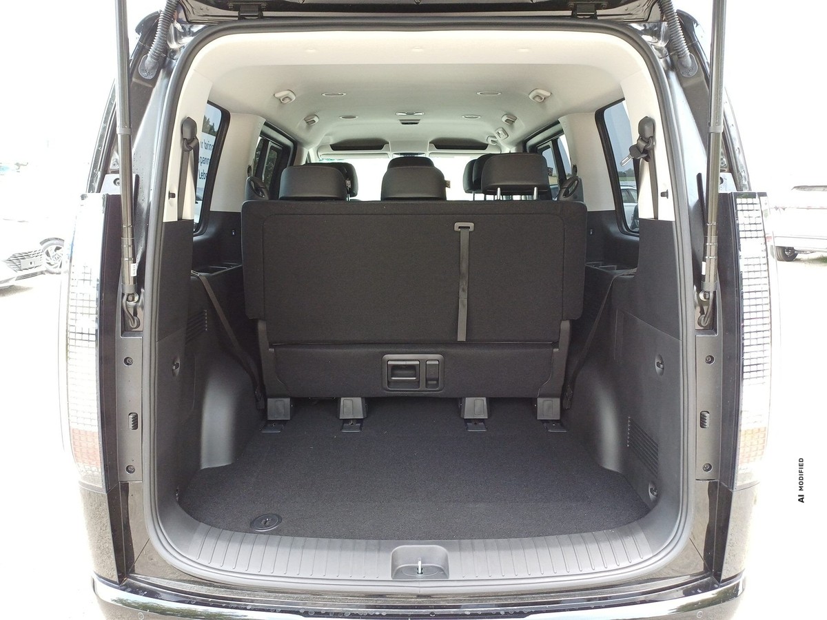 Hyundai Staria 1.6 T-GDI HEV 9-Sitzer Prime MY25 360° App Navi 