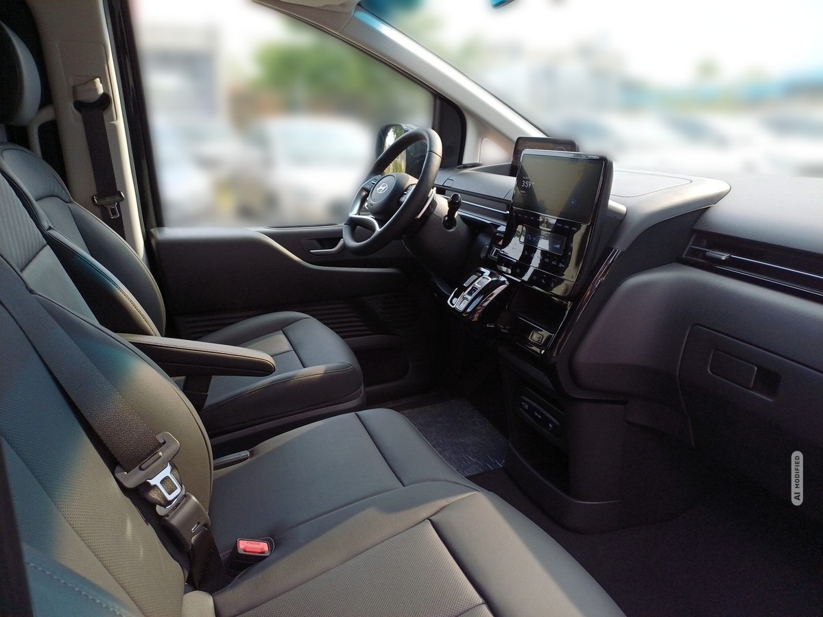Hyundai Staria 1.6 T-GDI HEV 9-Sitzer Prime MY25 360° App Navi 