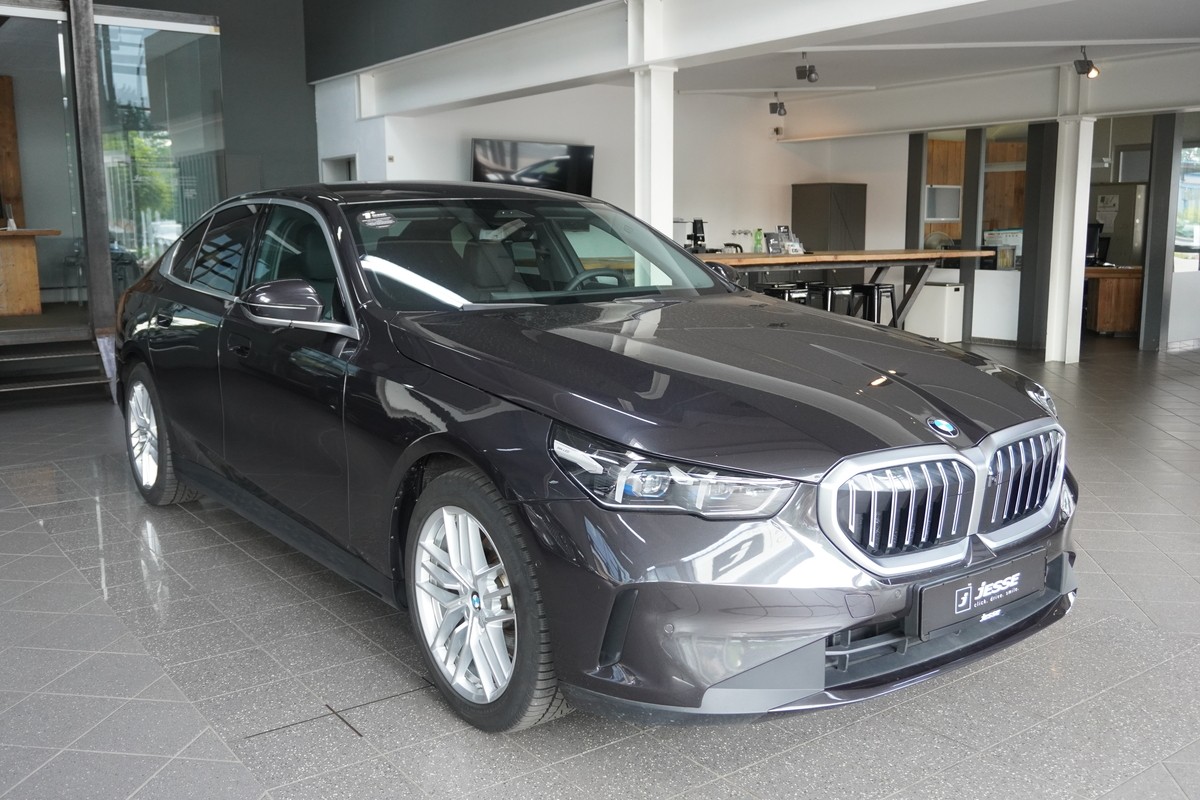 BMW 520 d LED HUD Gestik 360* H&K