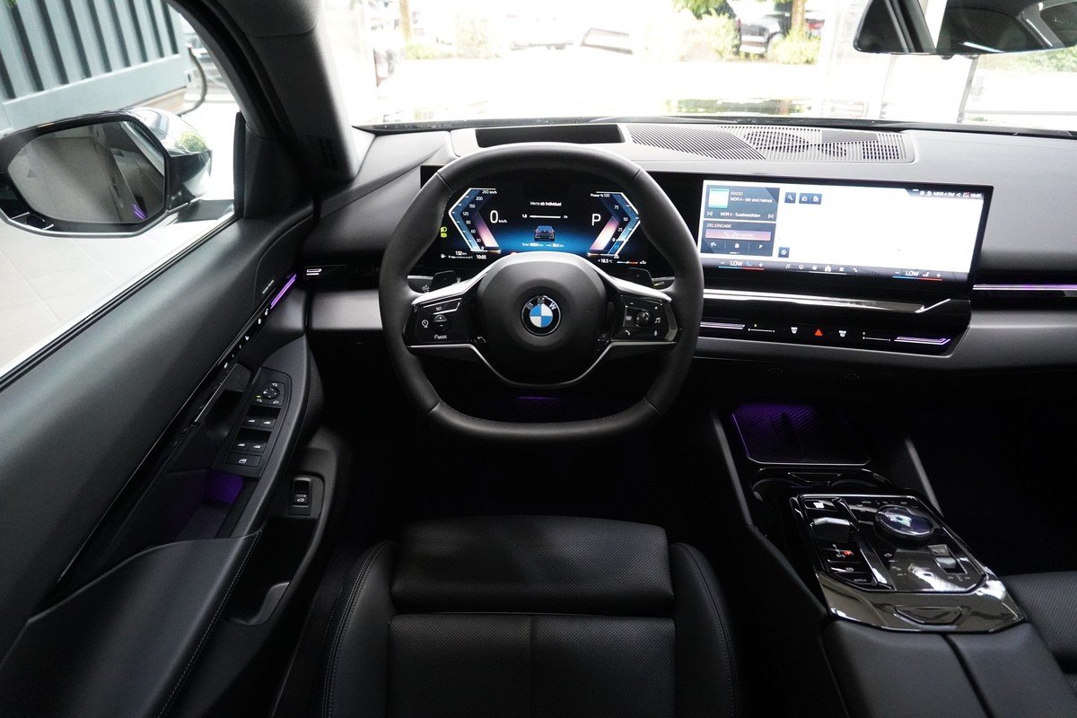 BMW 520 d LED HUD Gestik 360* H&K