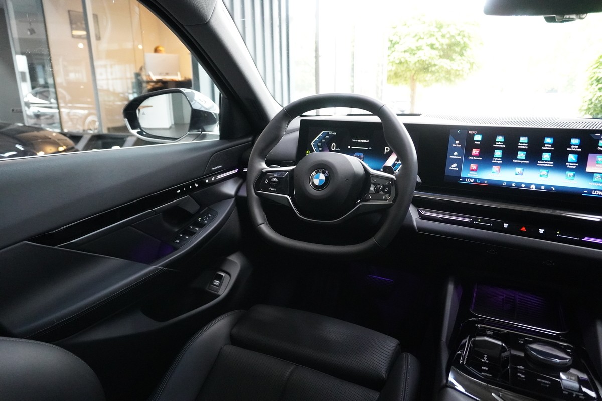 BMW 520 d LED HUD Gestik 360* H&K
