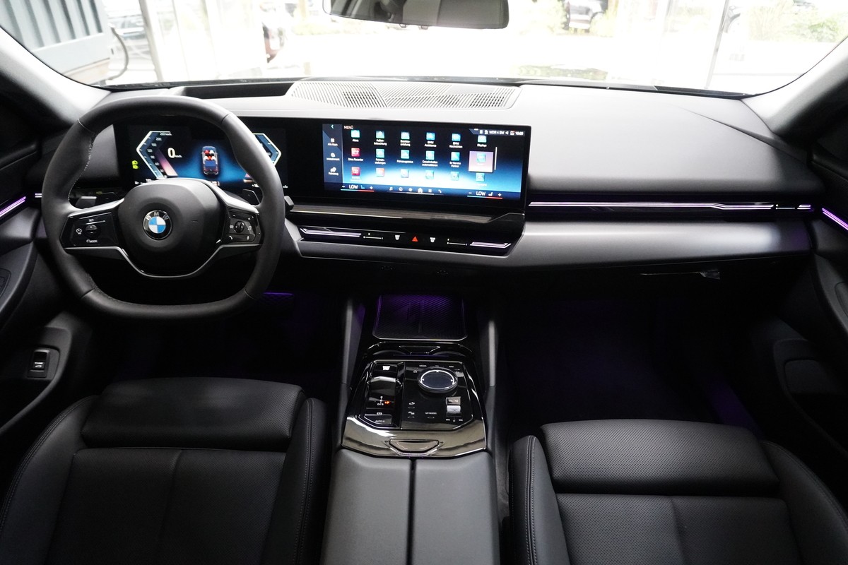 BMW 520 d LED HUD Gestik 360* H&K