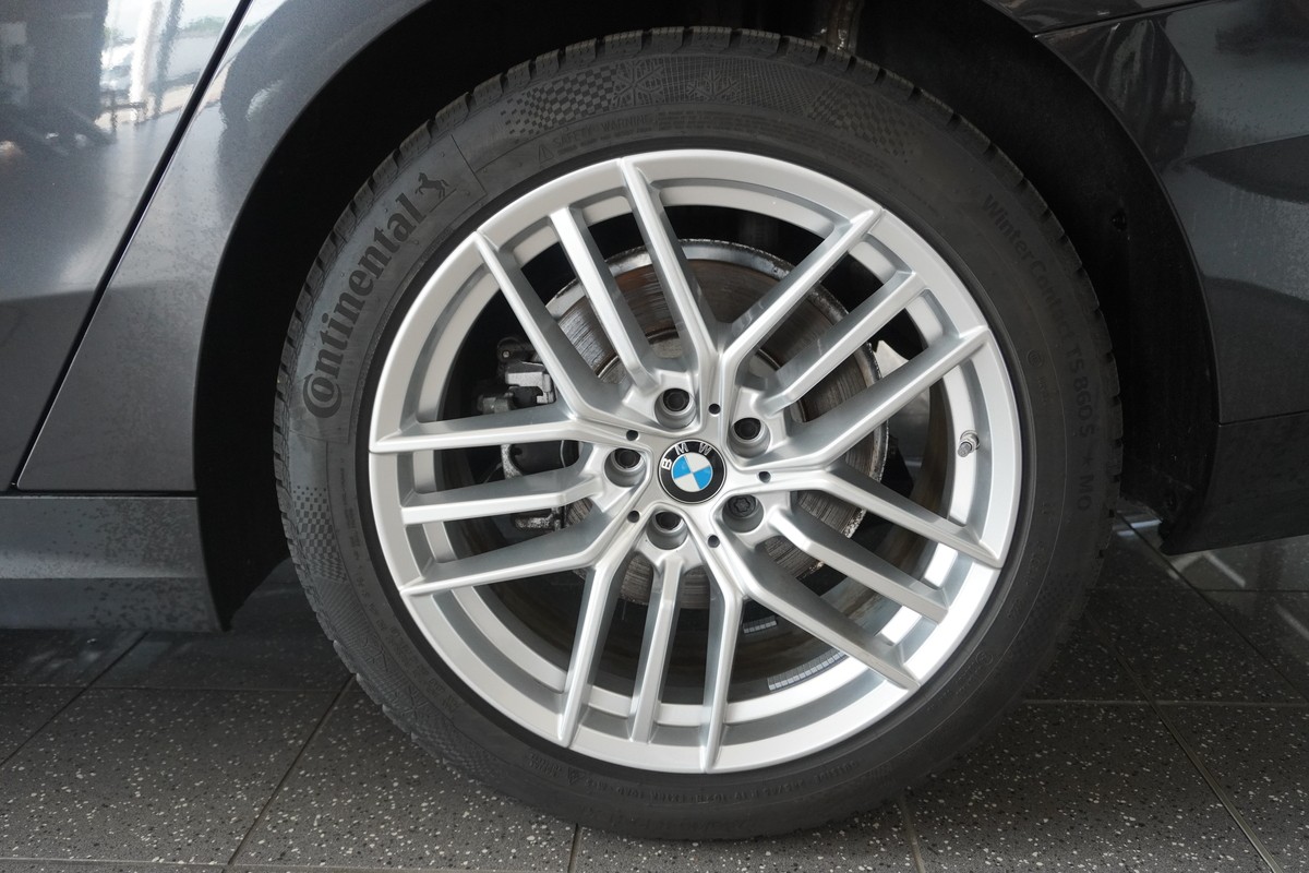 BMW 520 d LED HUD Gestik 360* H&K