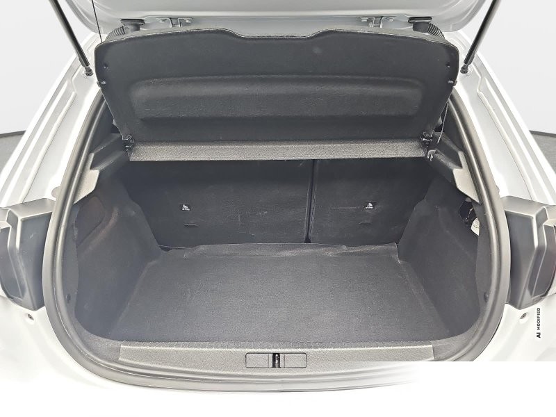 Peugeot 208 1.2 PureTech 100 Allure LED DAB LM