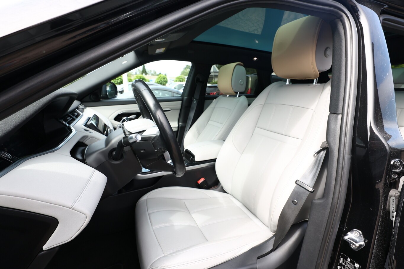 Land Rover Range Rover Evoque P300 AWD SE LED PanoD Nav 20Z