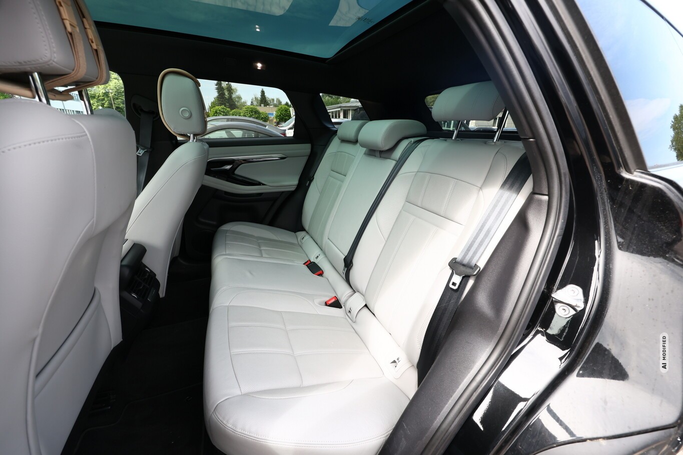 Land Rover Range Rover Evoque P300 AWD SE LED PanoD Nav 20Z