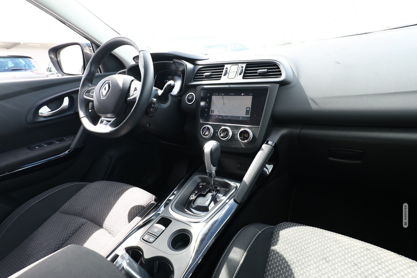 Renault Kadjar 1.5 dCi 115 EDC Zen Nav PDC Kam SHZ LM17Z
