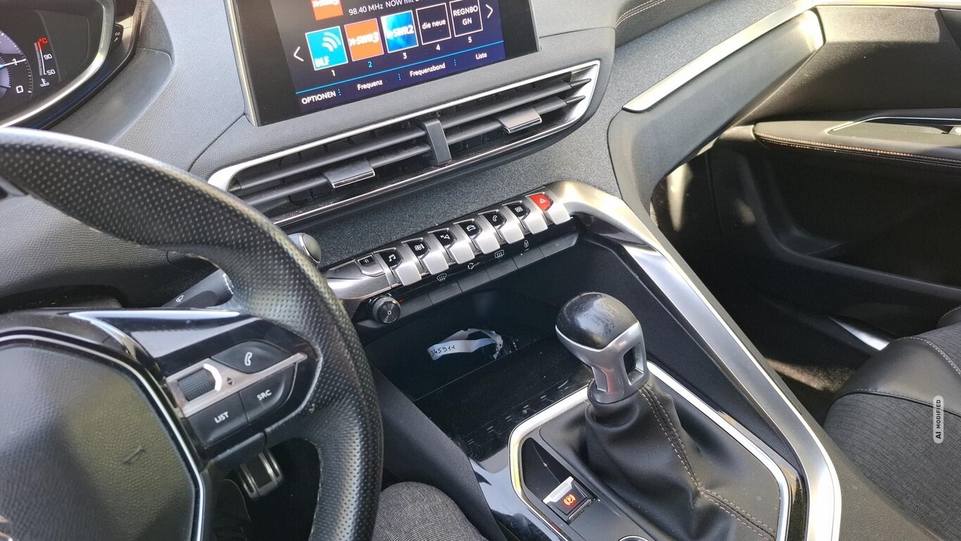 Peugeot 3008 1.2 PT 130 Allure GT-Line Navi PDC GRA LM