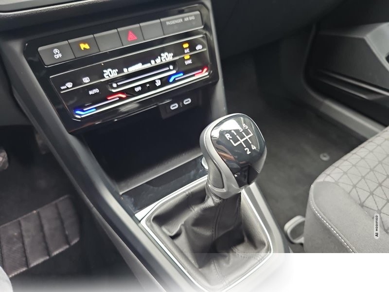 Volkswagen T-Cross 1.0 TSI Life Navi App-Connect LM
