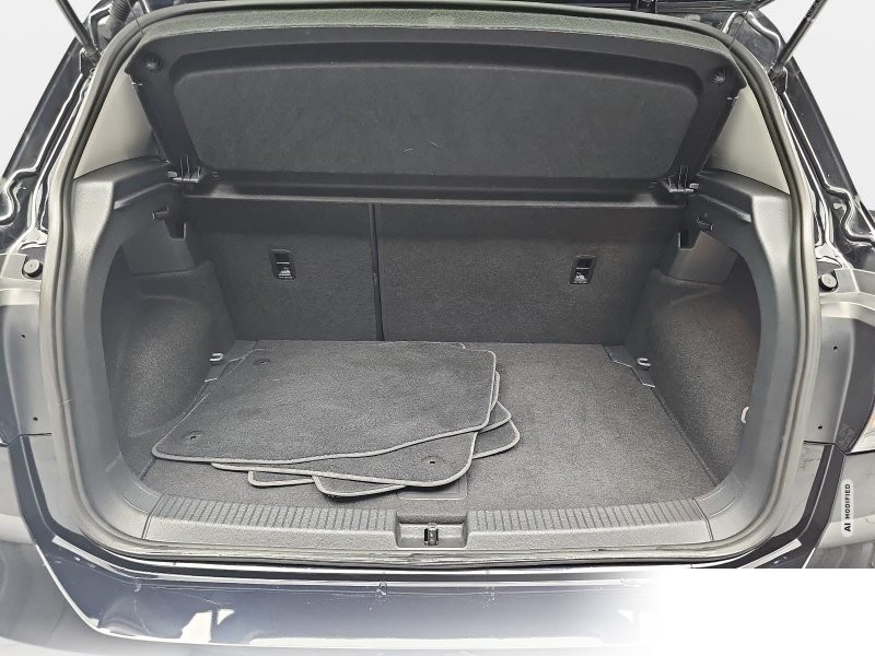 Volkswagen T-Cross 1.0 TSI Life Navi App-Connect LM