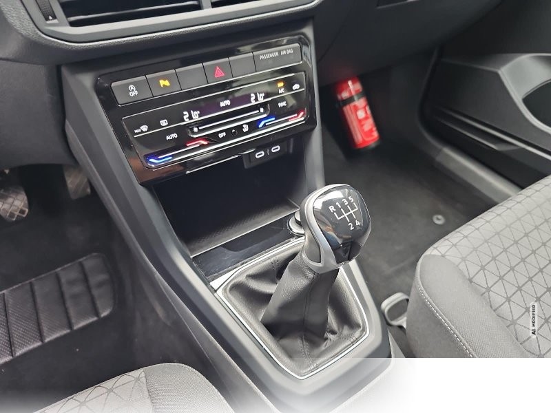 Volkswagen T-Cross 1.0 TSI Life Navi ACC PDC Kamera LM