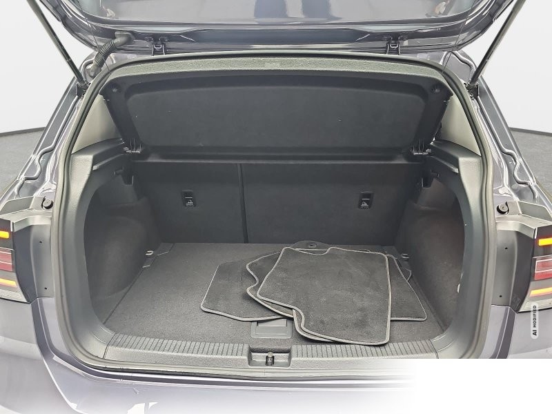 Volkswagen T-Cross 1.0 TSI Life Navi ACC PDC Kamera LM