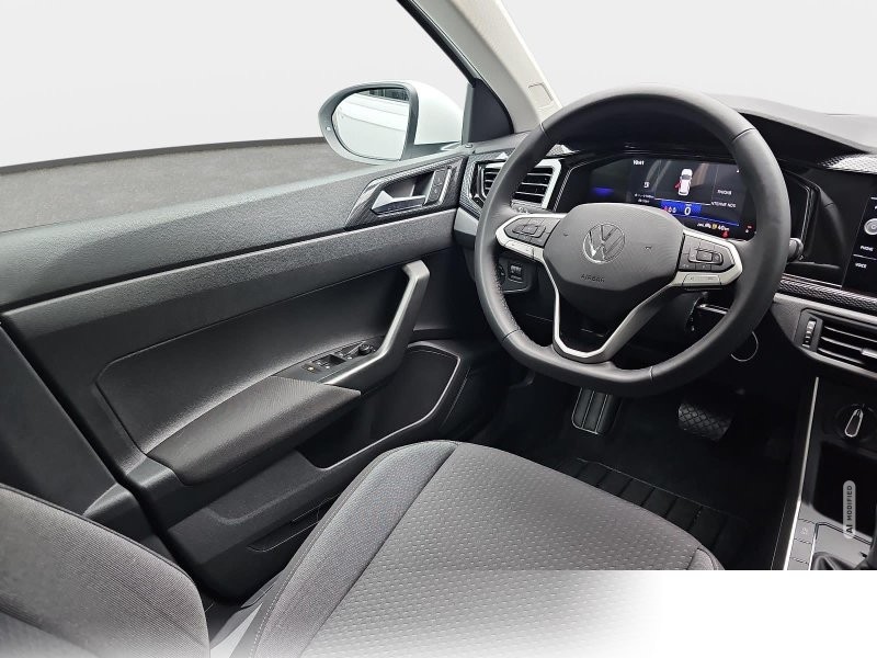 Volkswagen Taigo 1.0 TSI DSG Life Navi LED ACC Sitzheizung PDC Kamera LM16