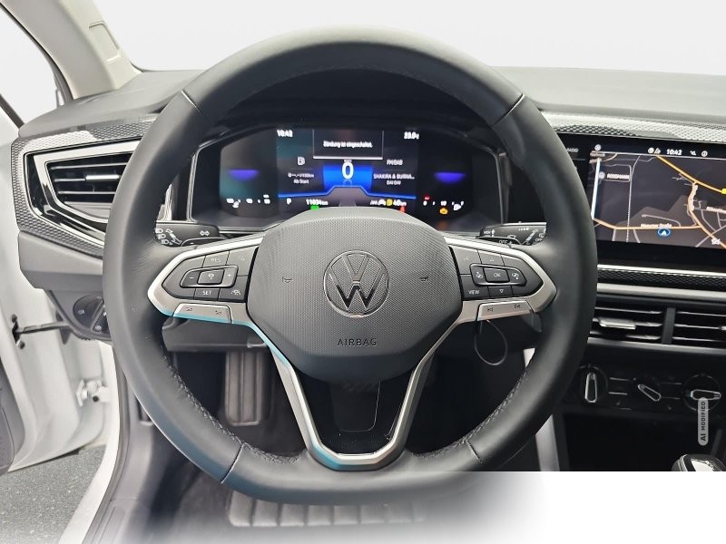 Volkswagen Taigo 1.0 TSI DSG Life Navi LED ACC Sitzheizung PDC Kamera LM16