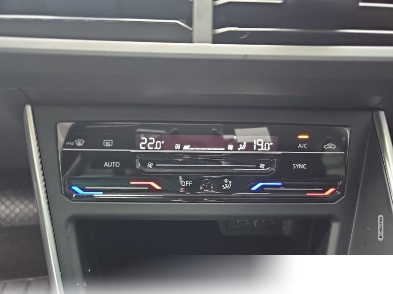 Volkswagen Taigo 1.0 TSI DSG Life Navi LED ACC PDC AHK