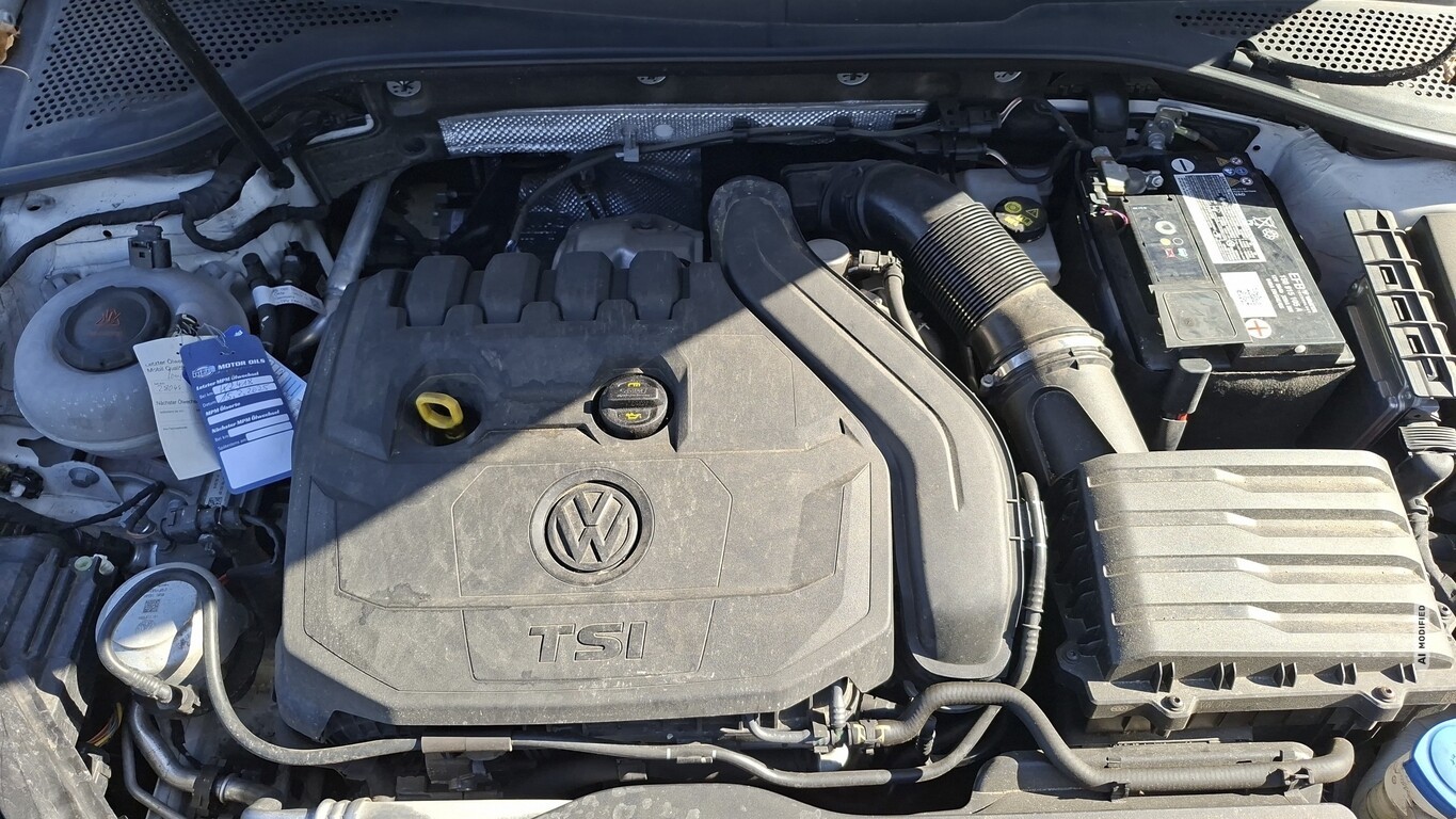 Volkswagen Golf VII 1.5 TSI 150 Comfortline R-Line LED Nav