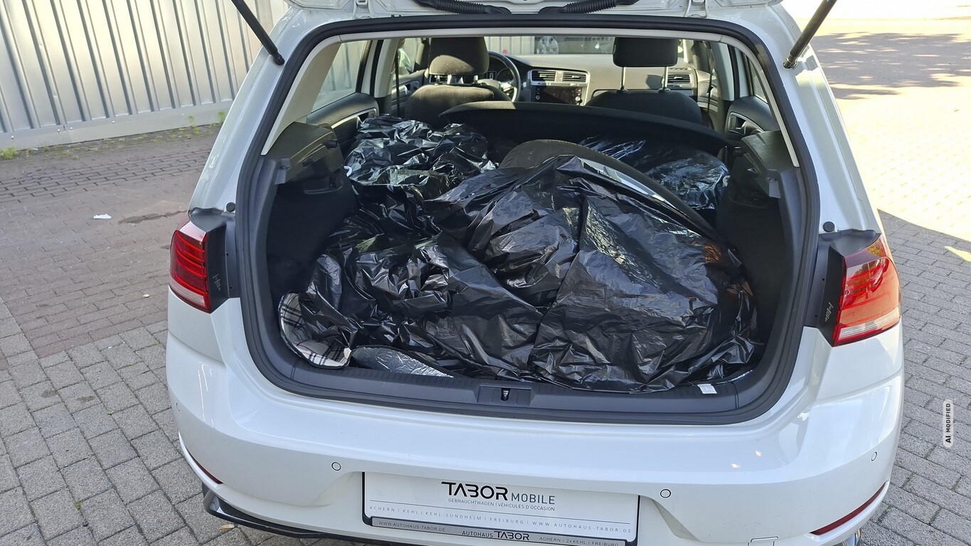 Volkswagen Golf VII 1.5 TSI 150 Comfortline R-Line LED Nav