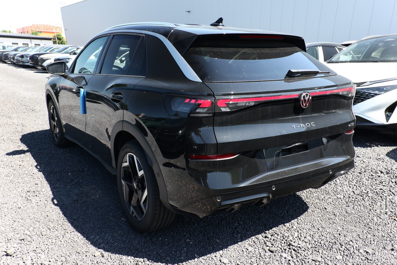 Volkswagen T-Roc R-Line EasyO 5JGar Kam SHZ PrivG ParkAss+