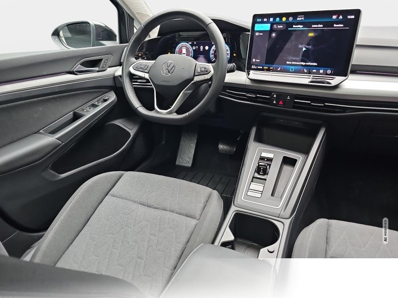 Volkswagen Golf 1.5 eTSI DSG Life Navi LED ACC