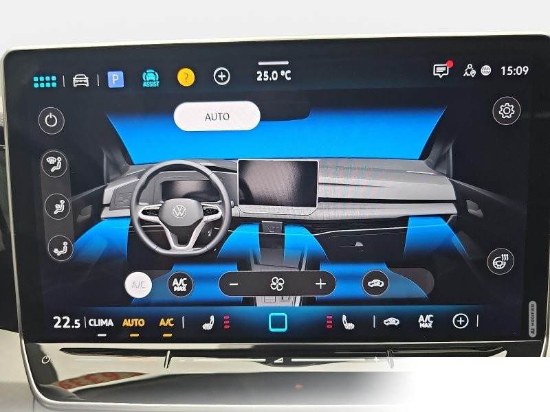 Volkswagen Golf 1.5 eTSI DSG Life Navi LED ACC