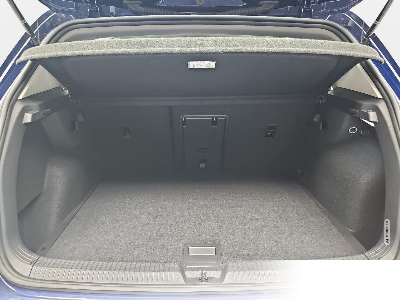 Volkswagen Golf 1.0 TSI VIII Life Navi  Kamera LM