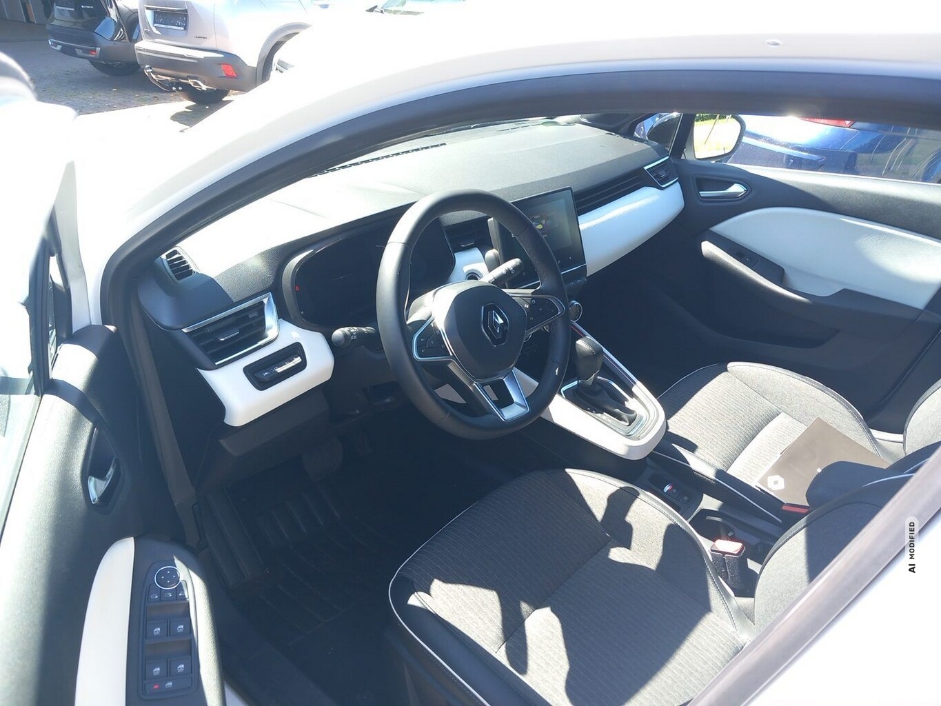 Renault Clio V 1.0 TCe 90 X-Tronic Techno Nav Kam360°