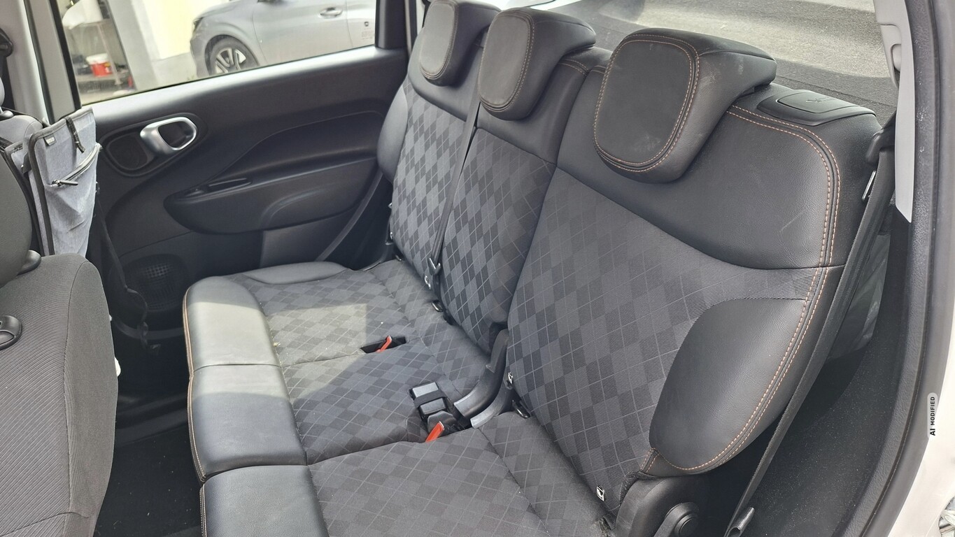 Fiat 500L 1.4 16V 95 120th CarPlay PDC DAB Klima 16Z