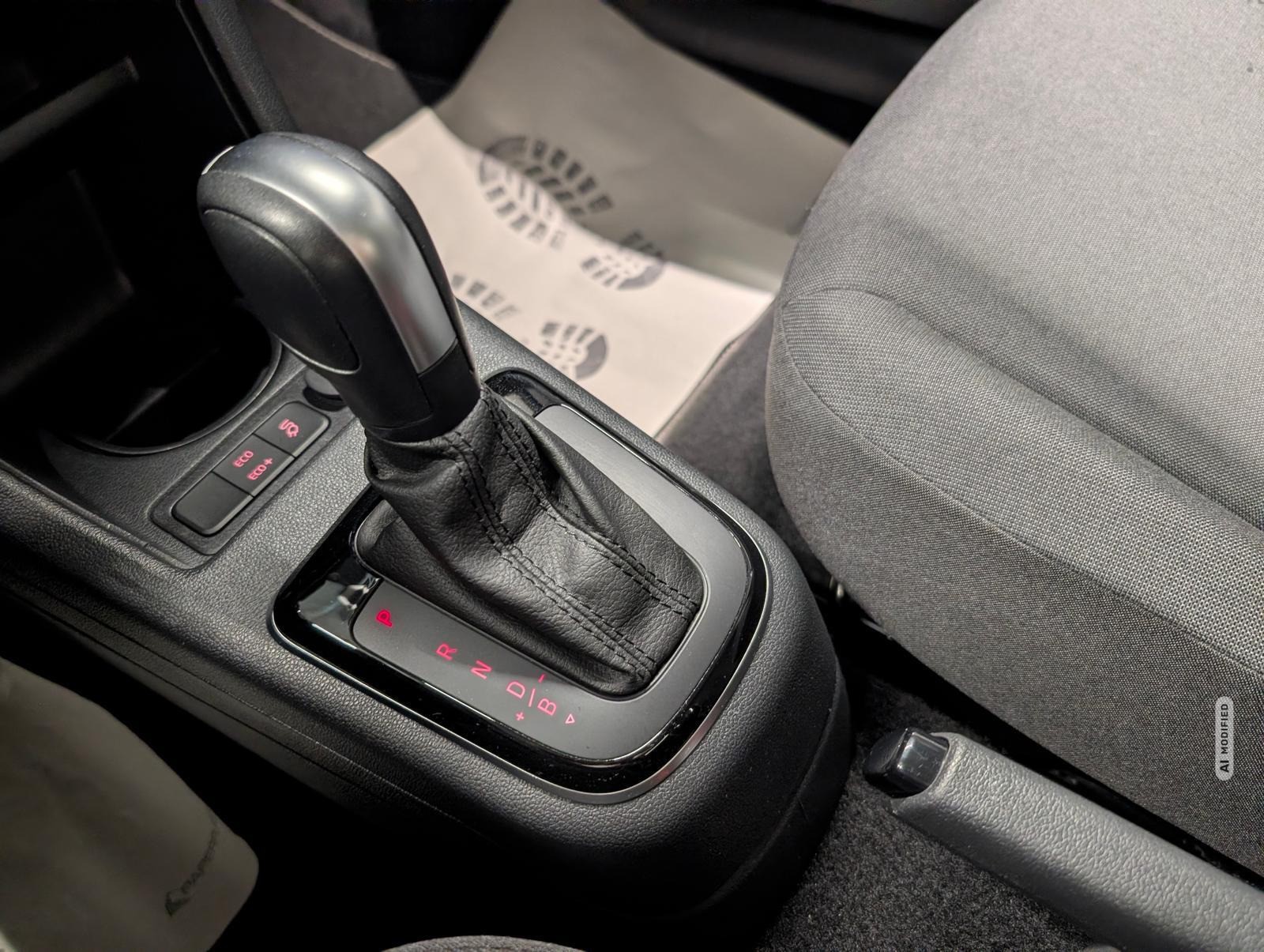 Volkswagen up! e- LED/Klimaaut./PDC/Kam/Tempom.