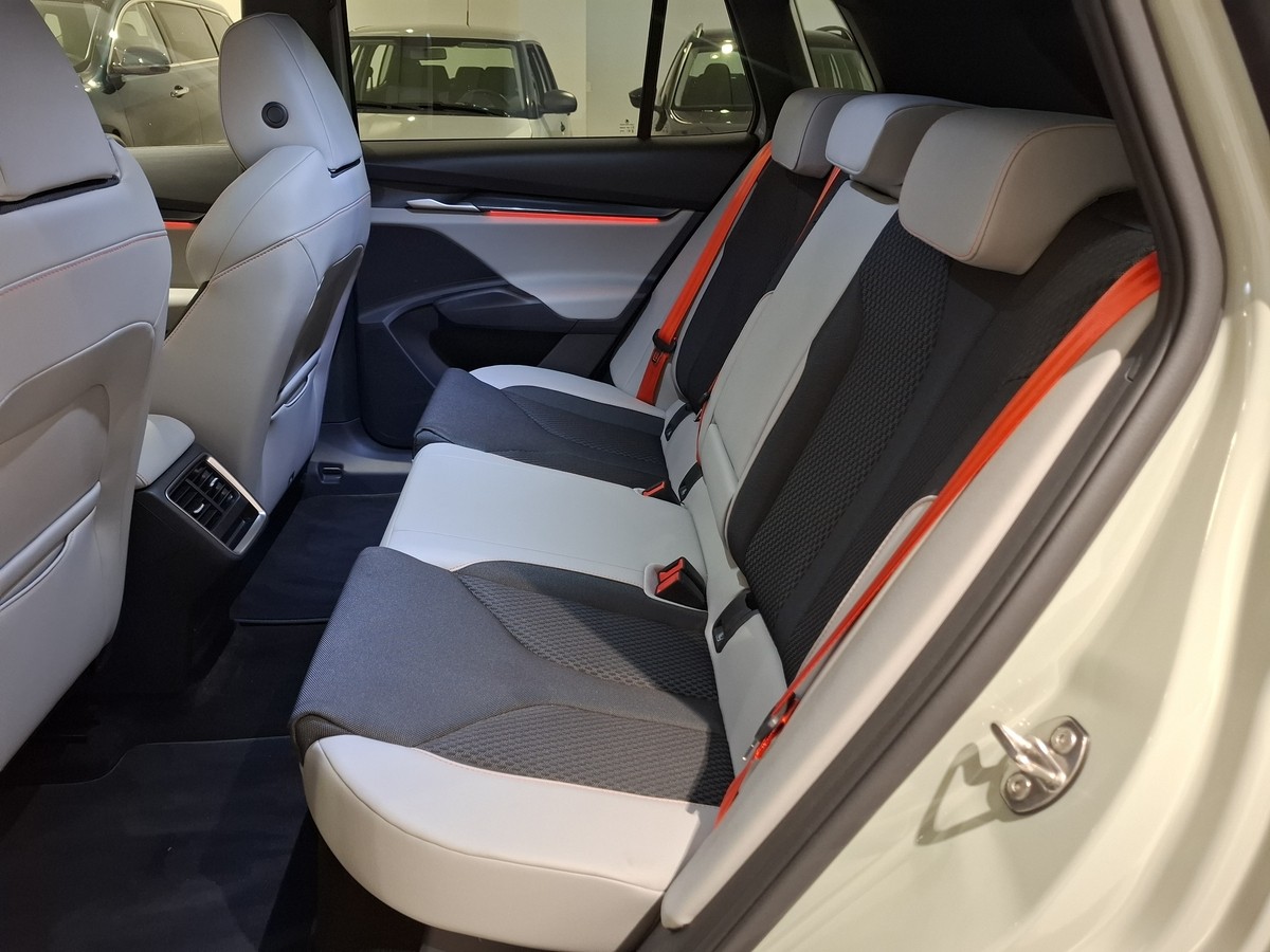 Skoda Elroq 85 Lodge 20